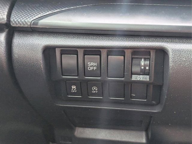 Used 2023 White Subaru Base image 21
