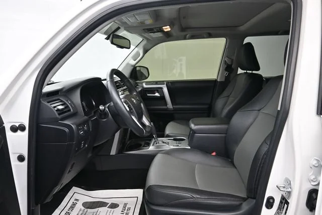 Used 2019 Super White Toyota SR5 image 10