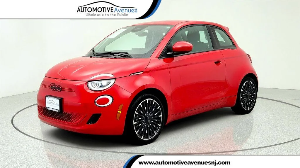 2024 FIAT 500e -'s photo