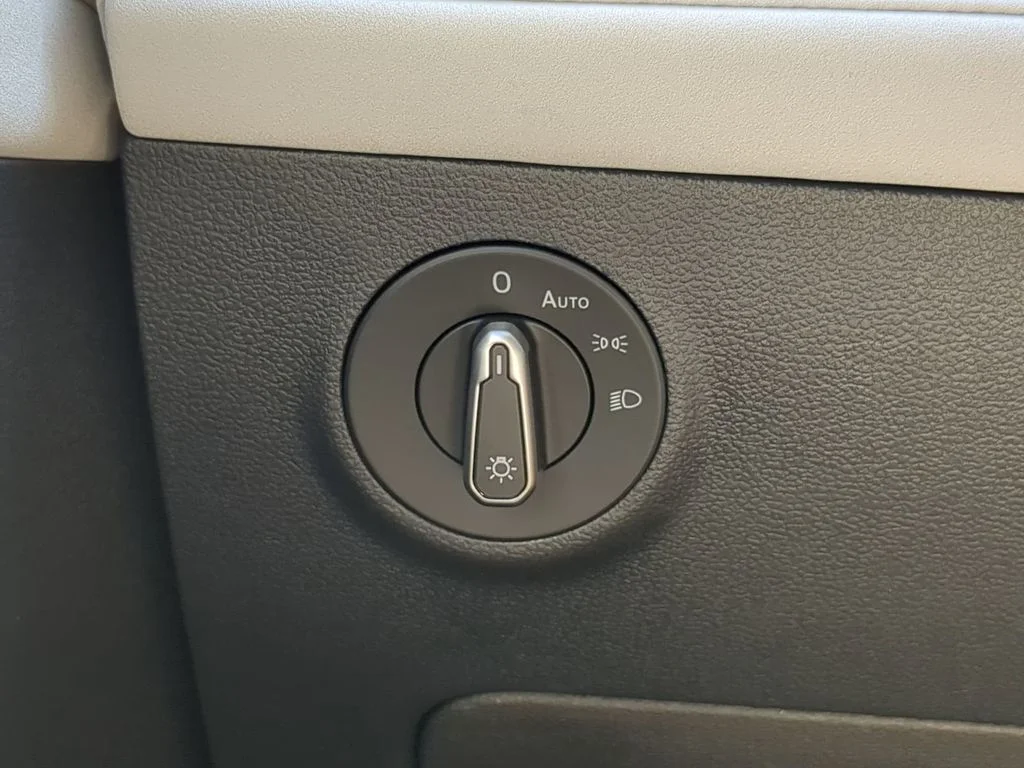 New 2026 Silver Volkswagen 1.5T SE image 26