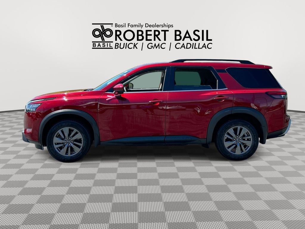 Used 2024  Nissan SV image 5