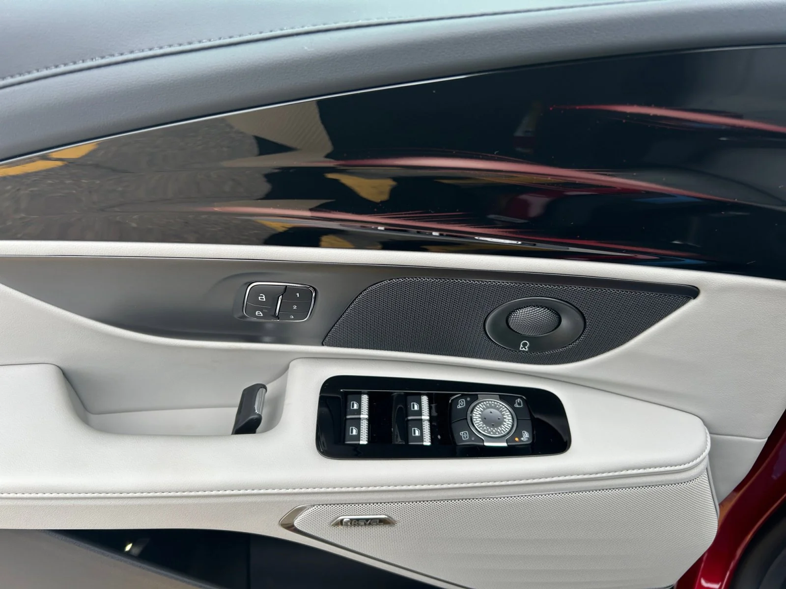 New 2026 Red Carpet Metallic Tinted Clearcoat Lincoln Reserve image 17