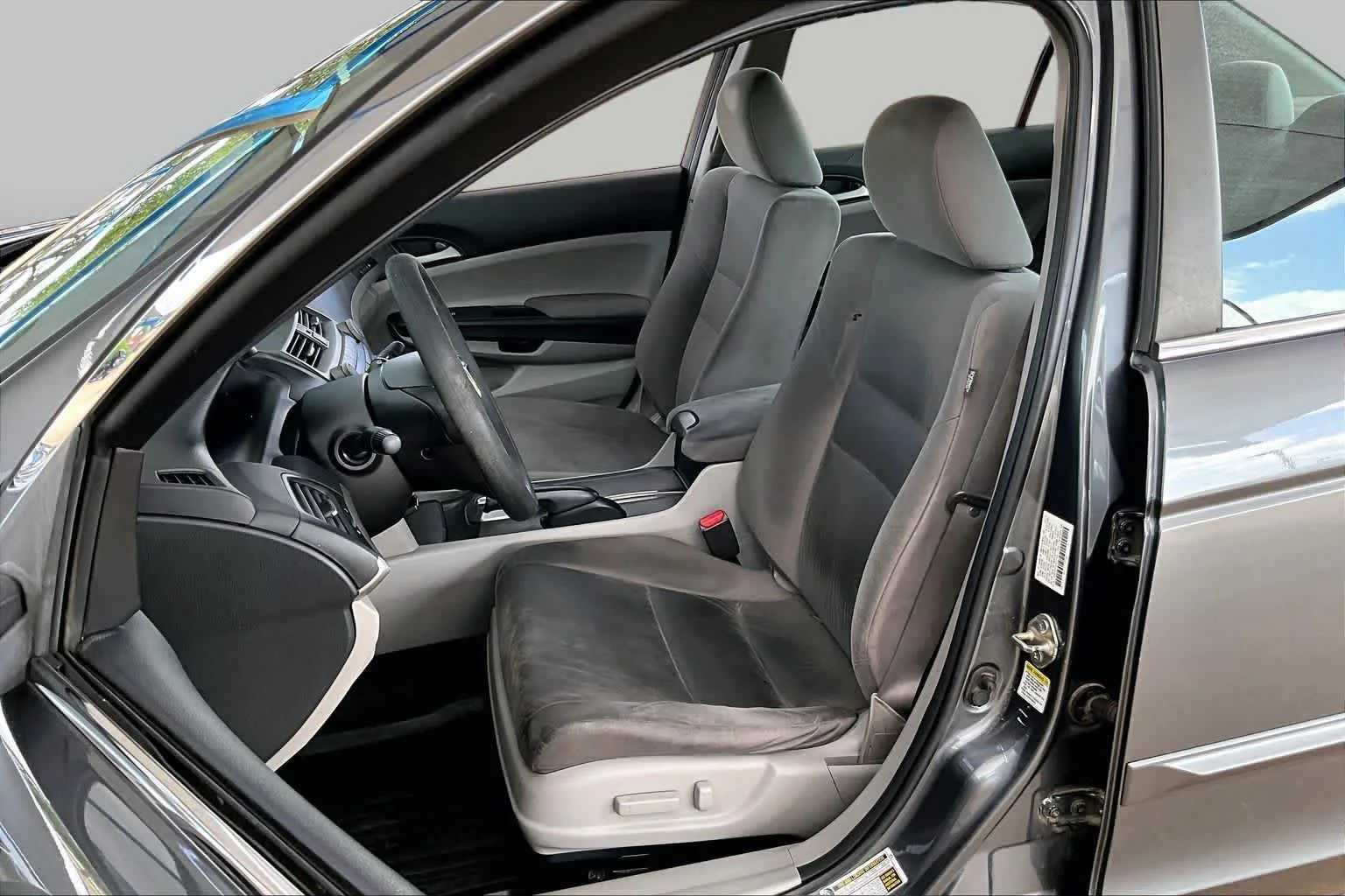 Used 2012 Polished Metal Metallic Honda LX Premium image 7