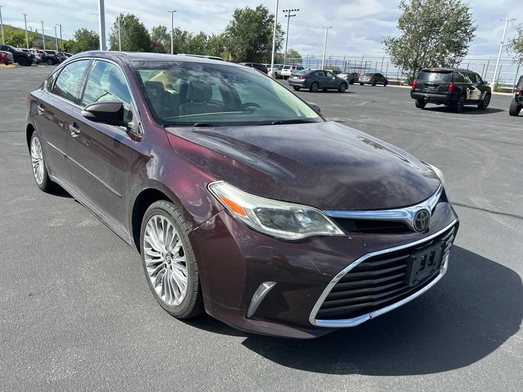 Used 2016 Sizzling Crimson Mica Toyota Limited image 3