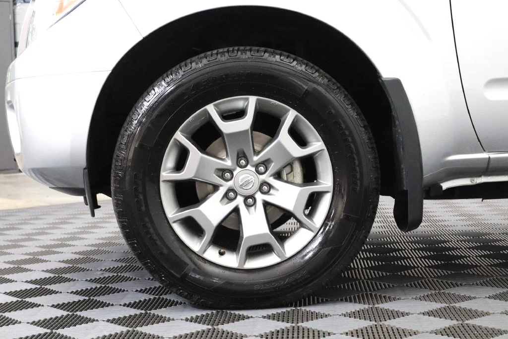 Used 2021 Silver Nissan SV image 5