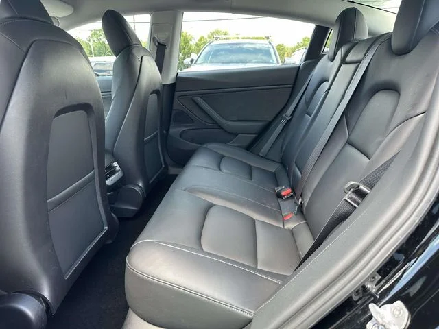 Used 2018 Black Tesla Long Range image 15
