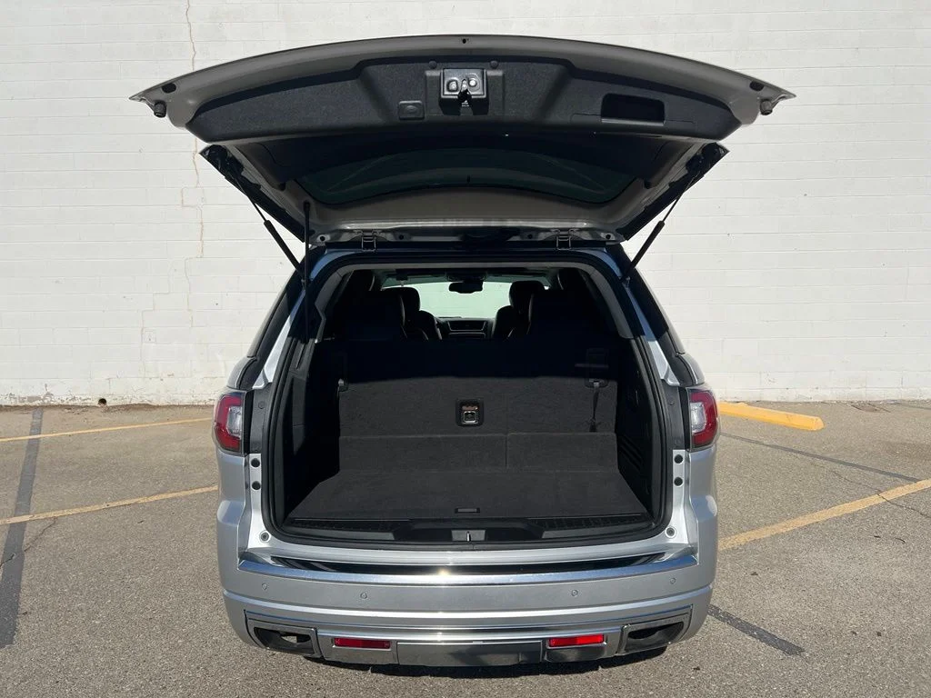 Used 2016 Silver GMC Denali image 5