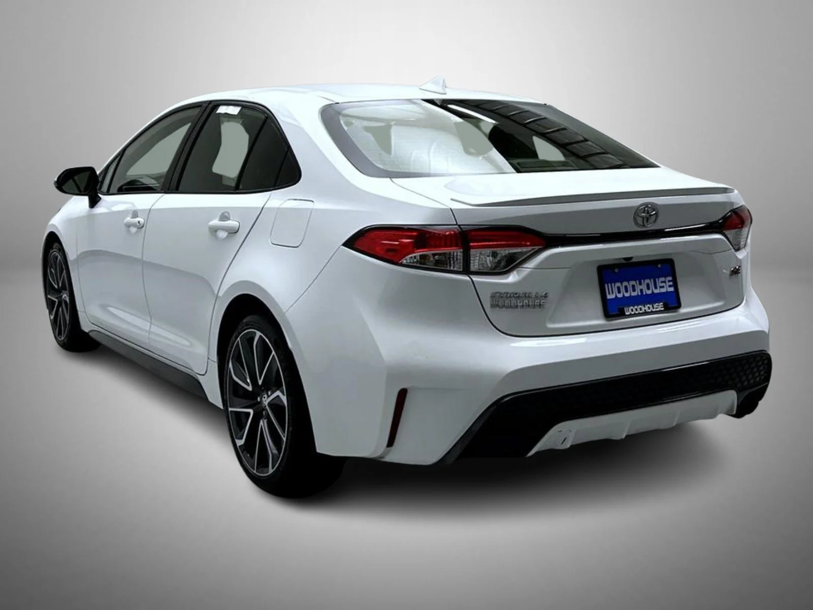 Used 2022 White Toyota SE image 7