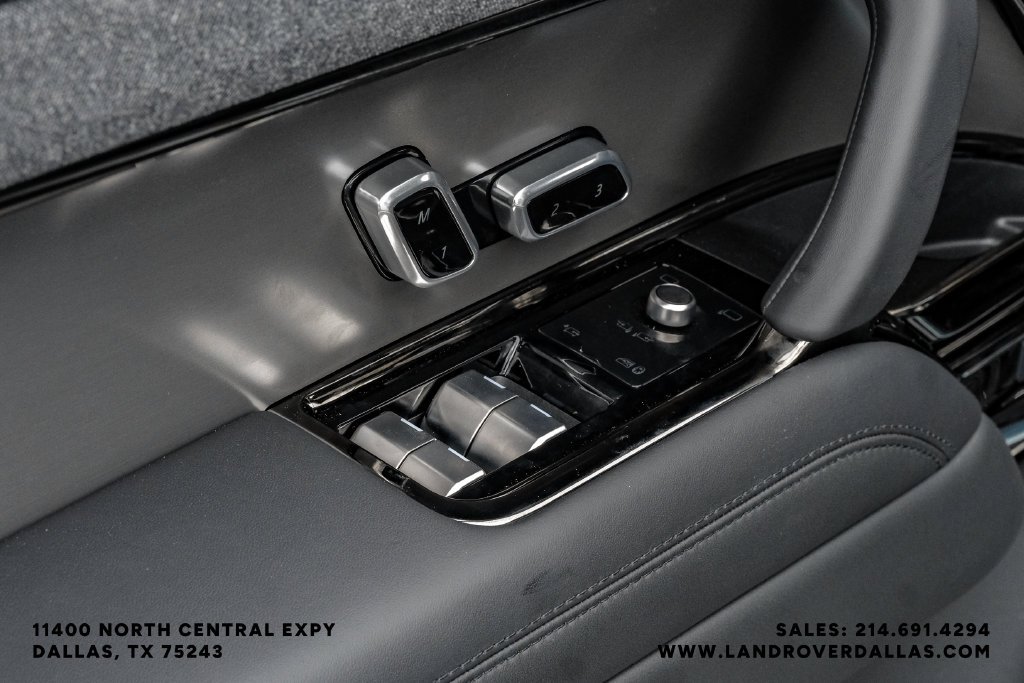 New 2026 Carpathian Gray Land Rover SE image 46