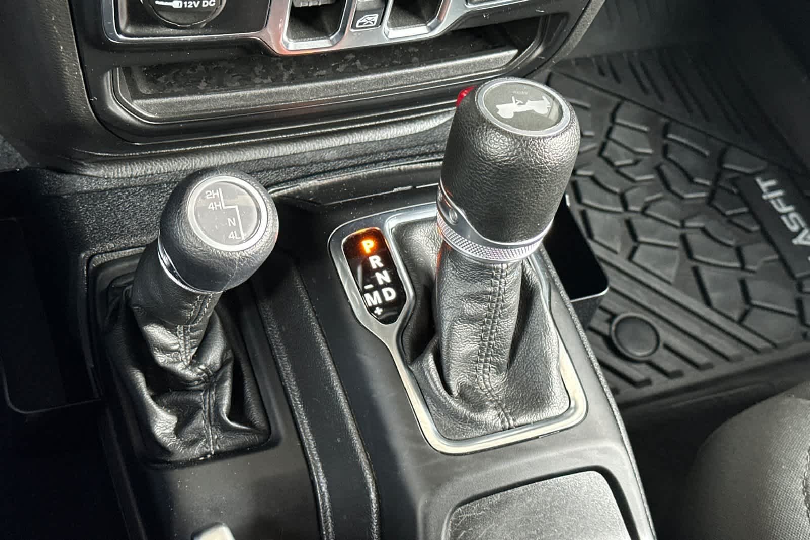 Used 2022 Snazzberry Pearlcoat Jeep Unlimited Sport Altitude image 23