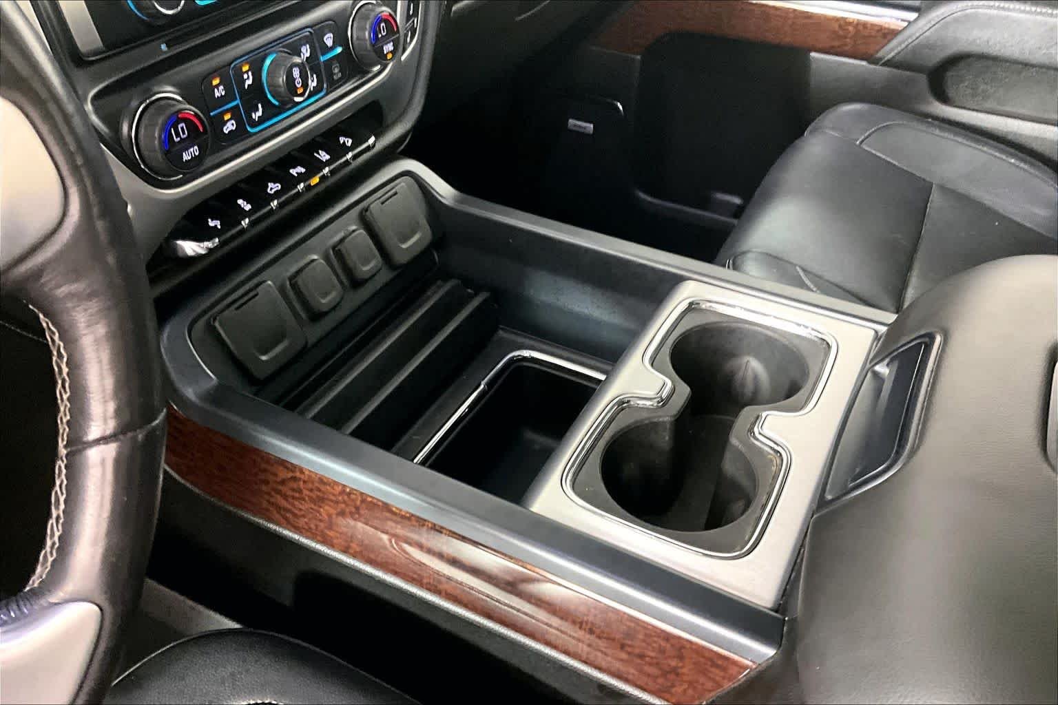 Used 2018 Onyx Black GMC SLT image 16