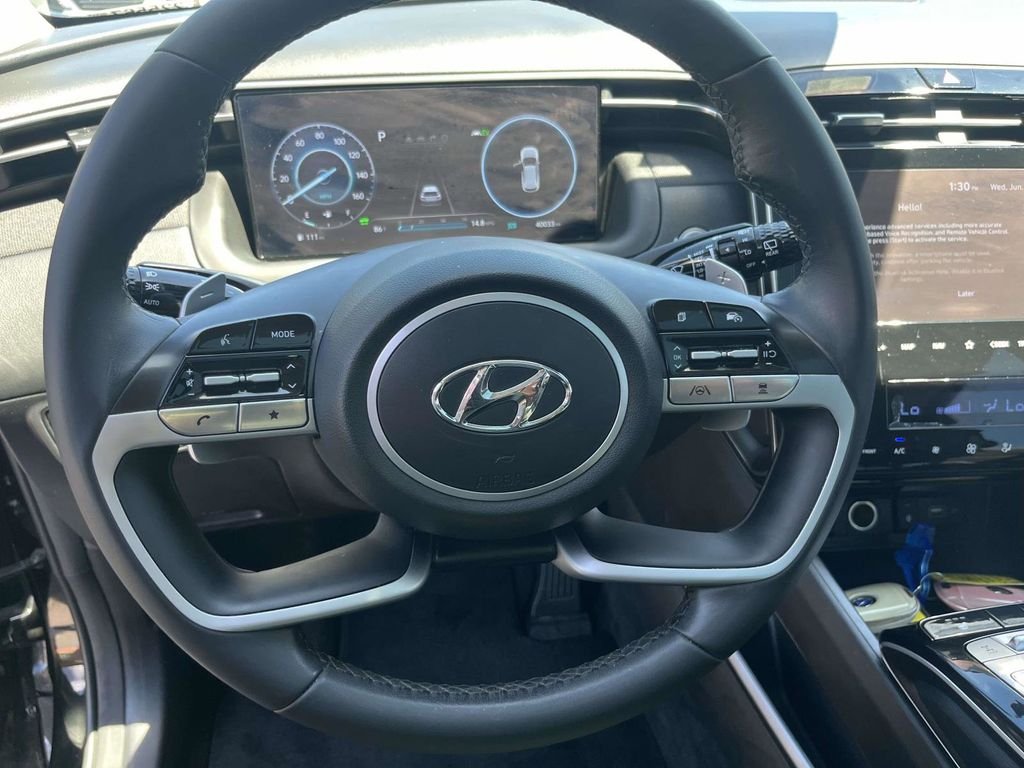 Used 2024 Black Hyundai SEL Convenience image 17