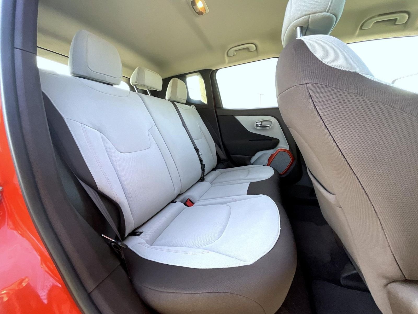 Used 2017 Orange Jeep Latitude image 18