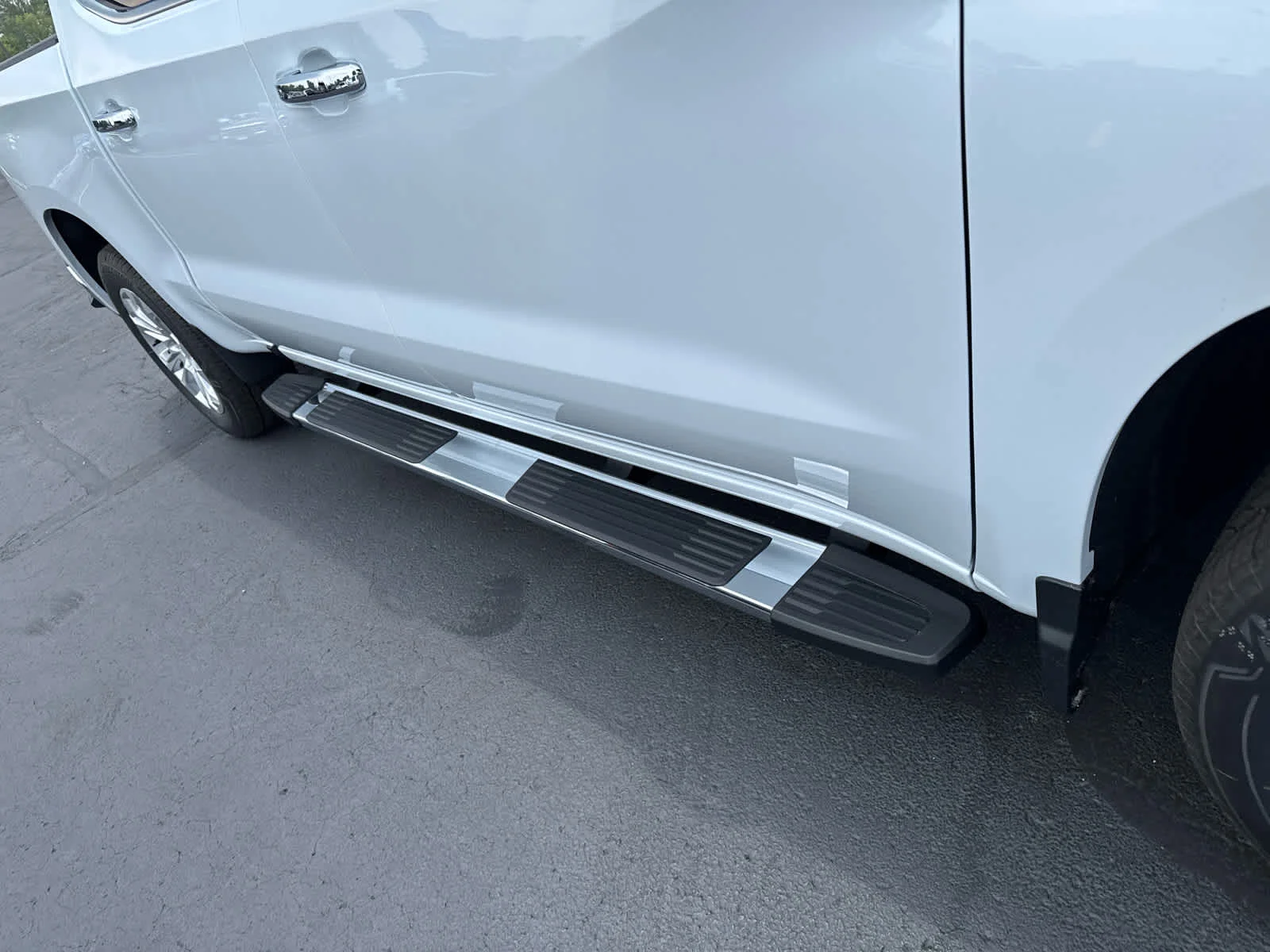 2026 Chevrolet Silverado 1500 LTZ - Photo 14