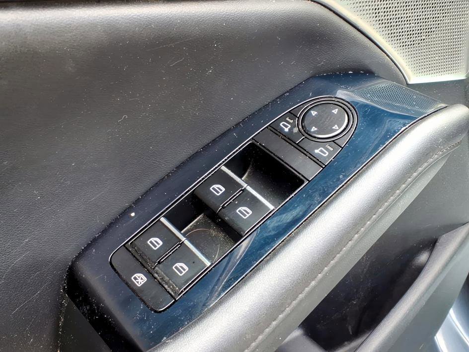 Used 2021 Polymetal Gray Metallic Mazda Premium image 16