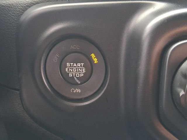 Used 2021 Green Jeep Unlimited Sport Altitude image 22