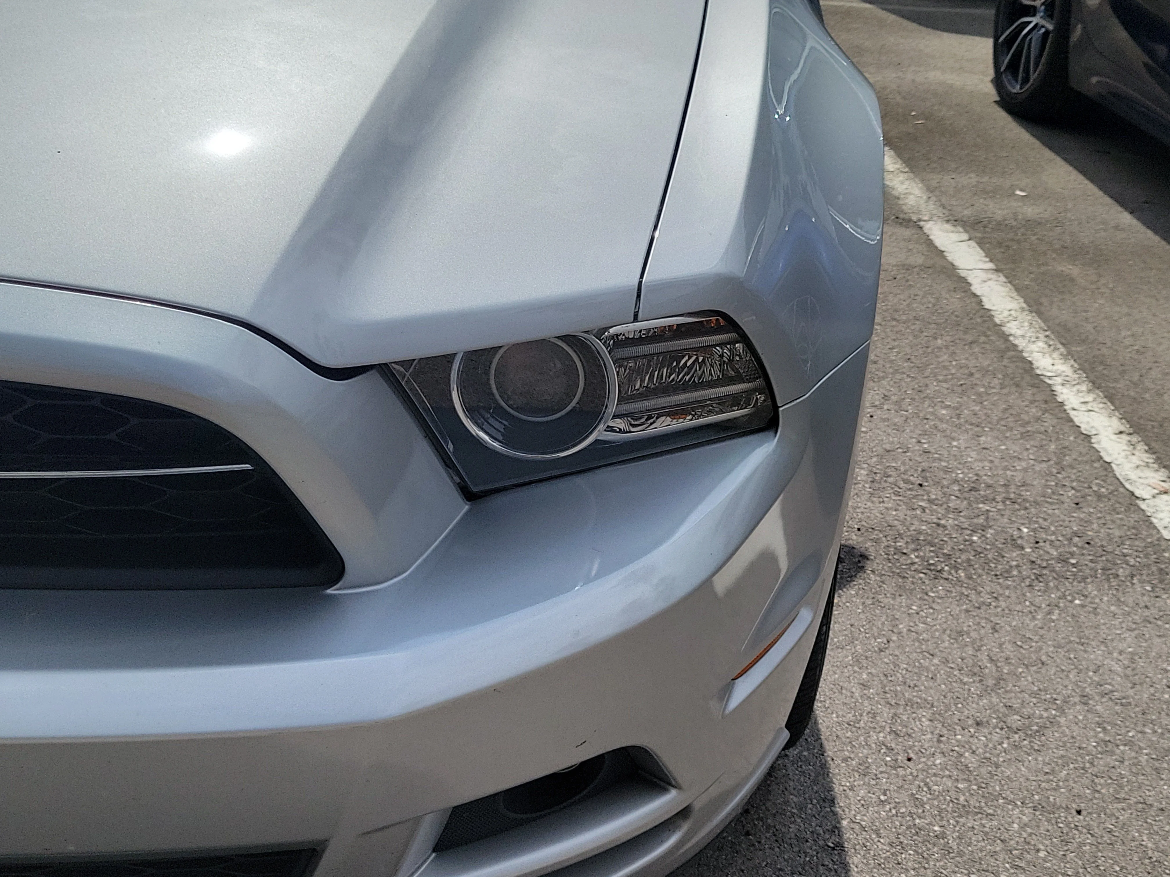 Used 2013 Ingot Silver Ford V6 Premium image 5