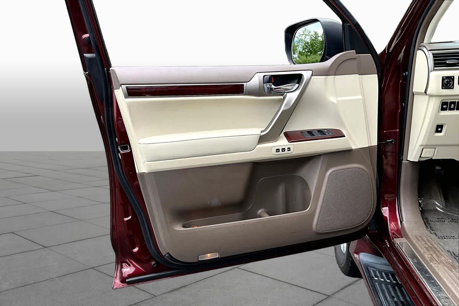 Used 2019 Claret Mica Lexus Premium image 22