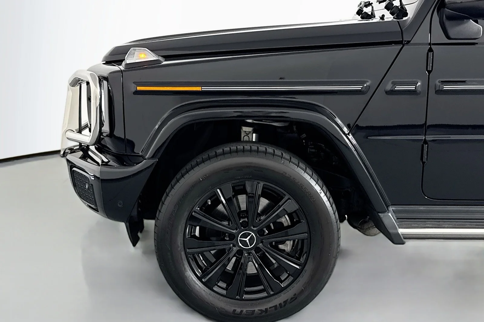Certified Used 2025 Obsidian Black Metallic Mercedes-Benz G 550 image 10
