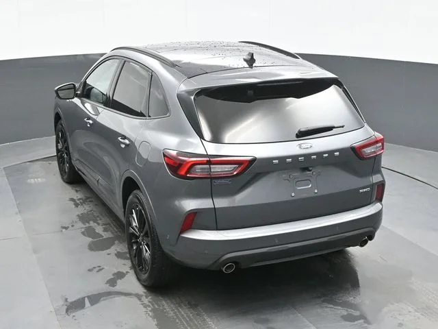 Used 2024 Gray Ford ST-Line Elite image 10
