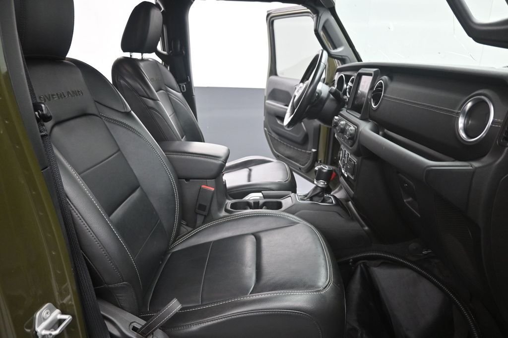 Used 2022 Green Jeep Overland image 25