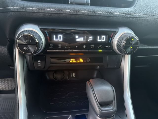 2025 Toyota RAV4 LE - Photo 21