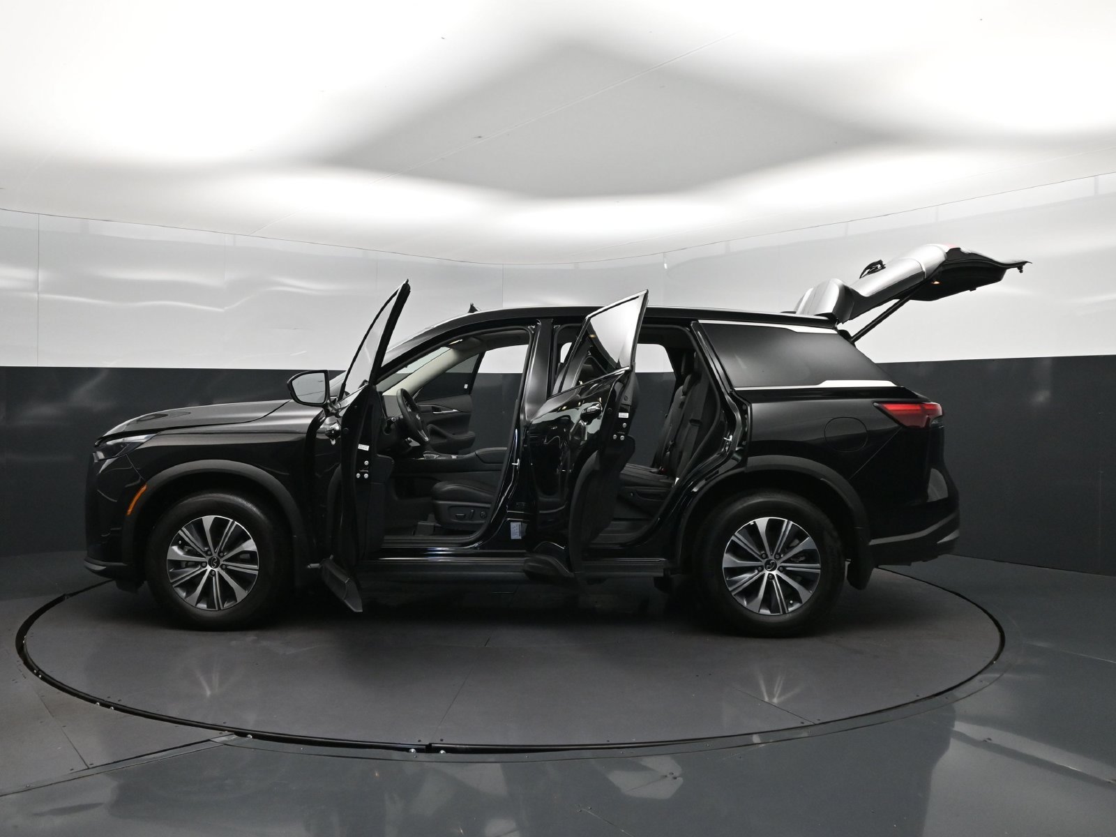 Used 2026 Black INFINITI PURE image 46