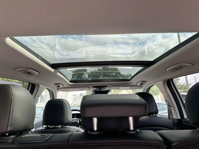 New 2026 Glacial White Pearl Kia S image 18