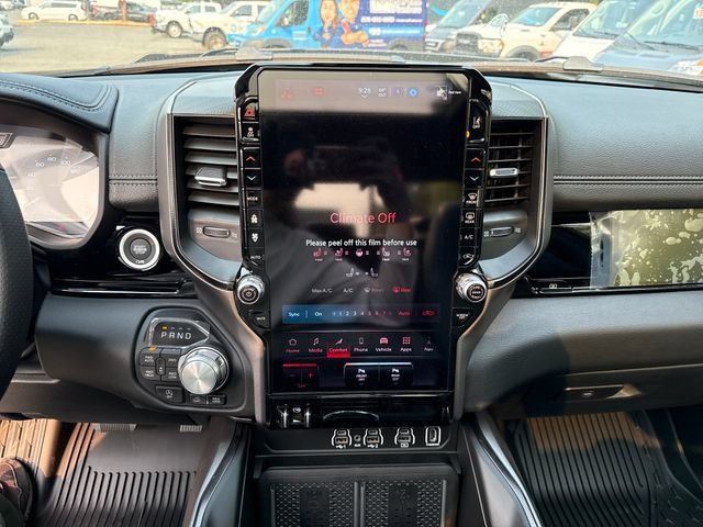 New 2026 Diamond Black Crystal Pearl-Coat Exterior Paint RAM Rebel image 21