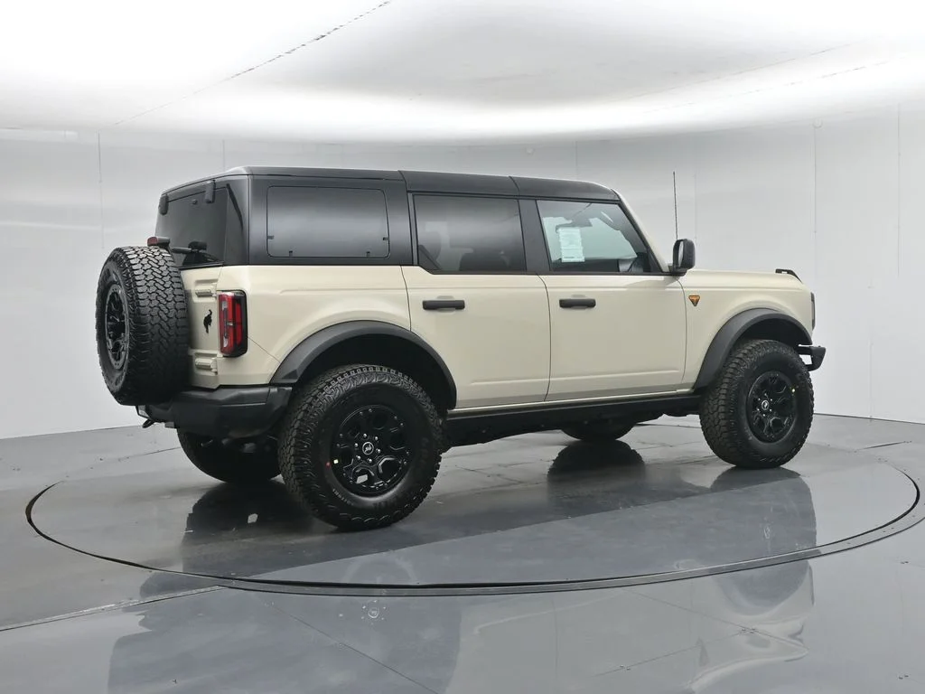 New 2026 Desert Sand Ford Badlands image 26