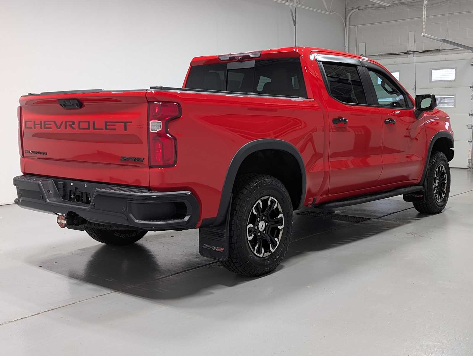 2023 Chevrolet Silverado 1500 ZR2 - Photo 8