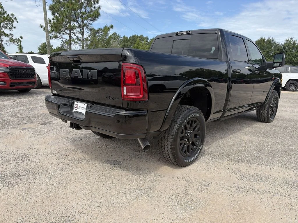 New 2026 Diamond Black Crystal Pearl-Coat Exterior Paint RAM Limited image 6