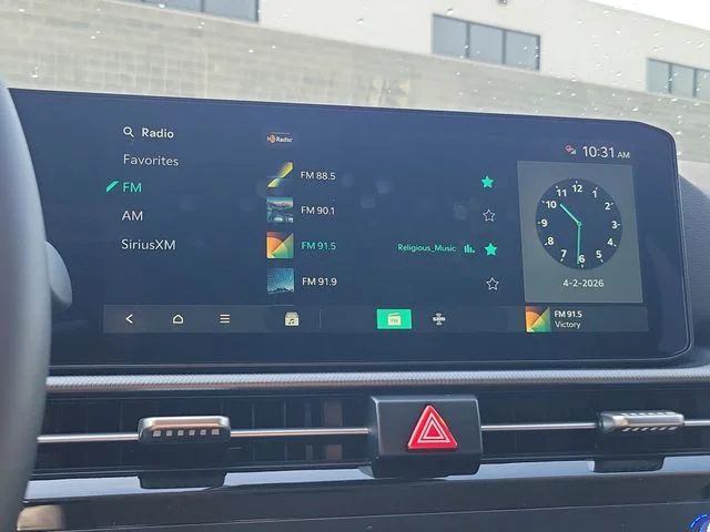 New 2026 Snow White Pearl Kia LX image 20