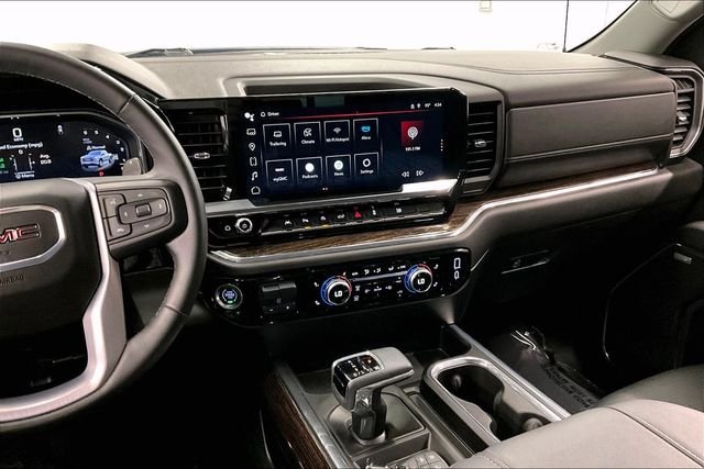 Used 2024 Downpour Metallic GMC Elevation image 7