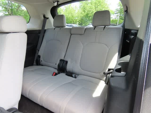 Certified Used 2023 Modern Steel Metallic Honda LX image 15
