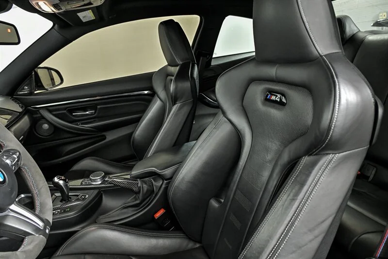 Used 2018 Mineral Grey Metallic BMW COMPETITION image 17