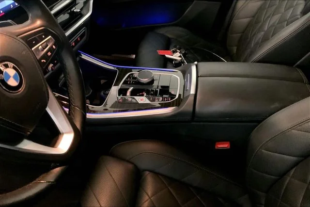 Used 2024 Skyscraper Grey Metallic BMW xDrive40i image 8