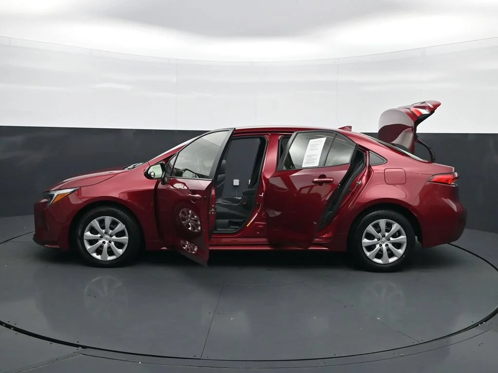 2025 Toyota Corolla LE - Photo 46