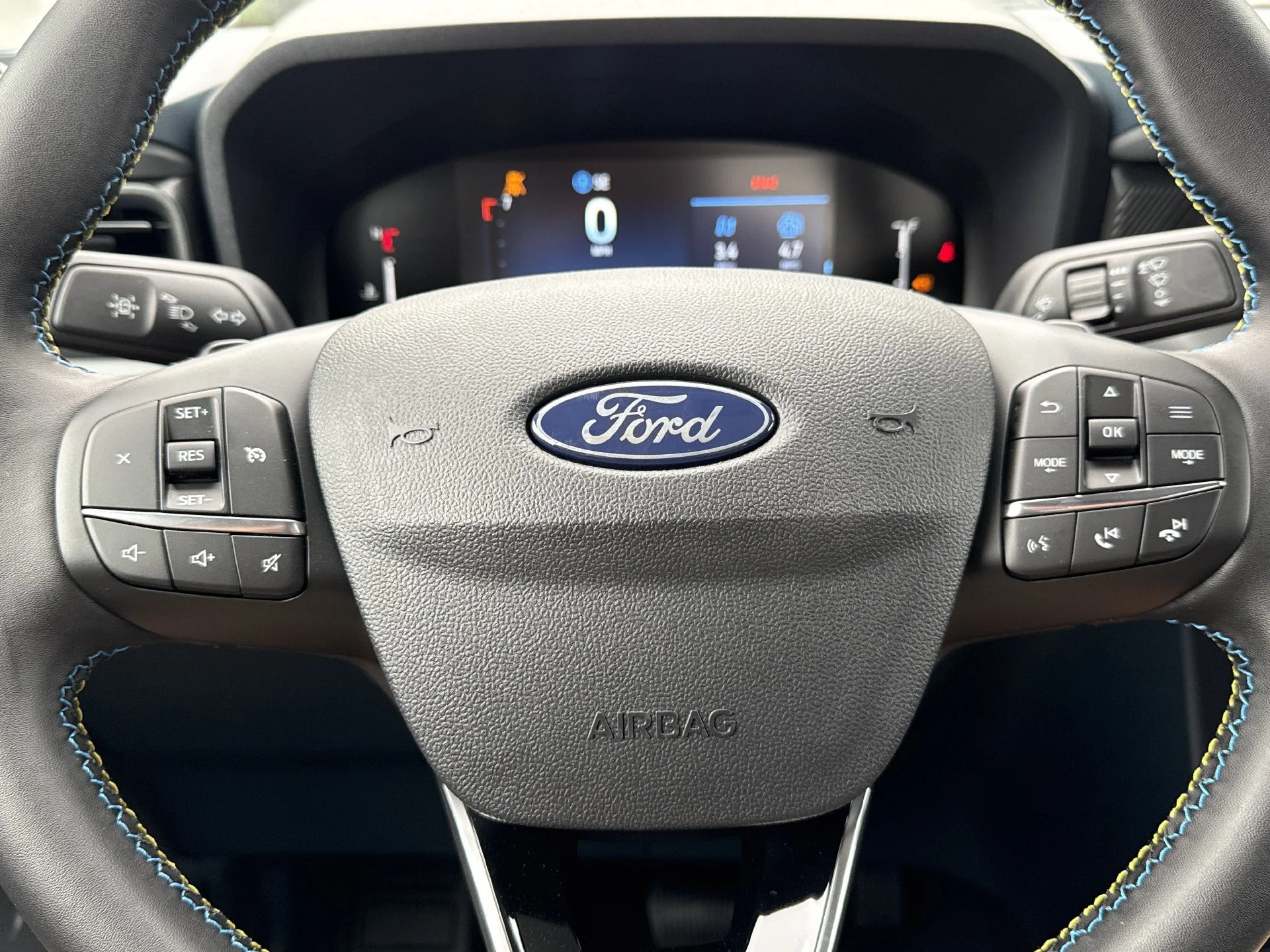 New 2026 Carbonized Gray Metallic Ford Lobo™ image 11