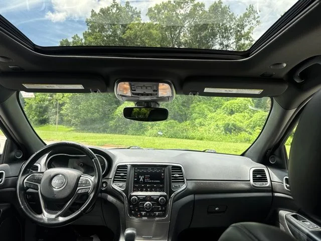 Used 2018 Black Jeep Altitude image 13