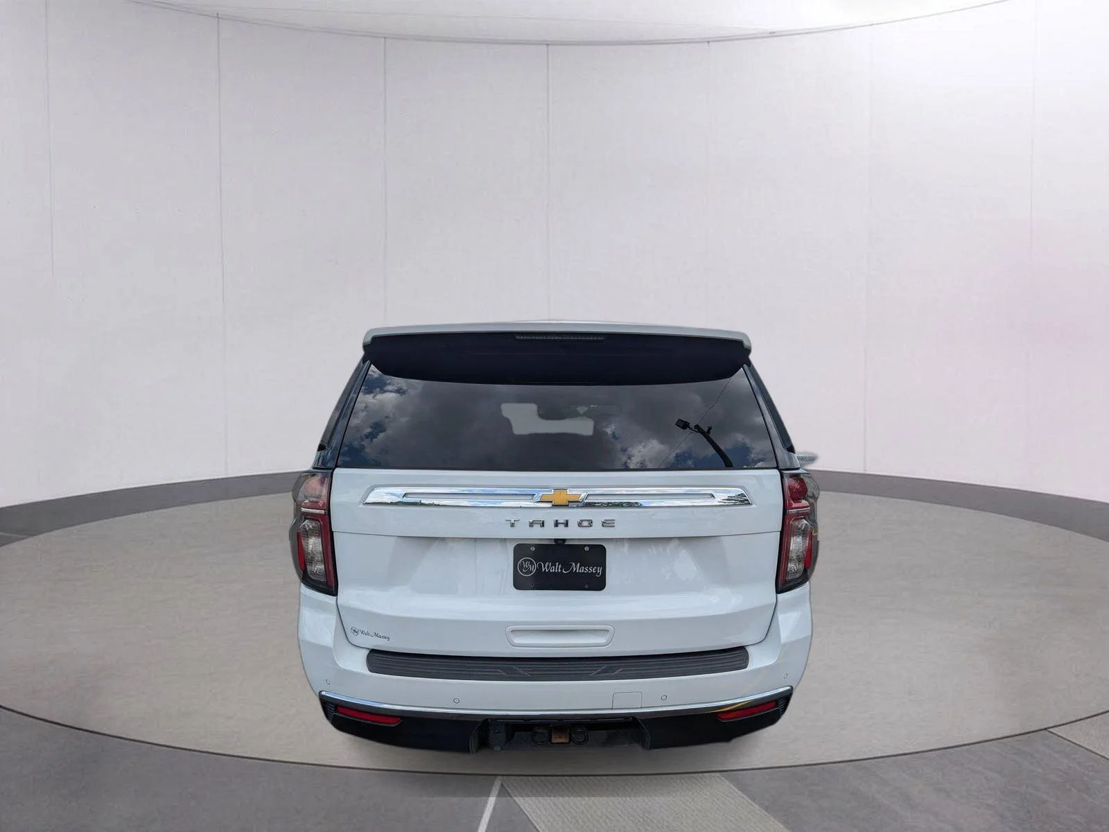 Used 2023 Summit White Chevrolet LS image 7