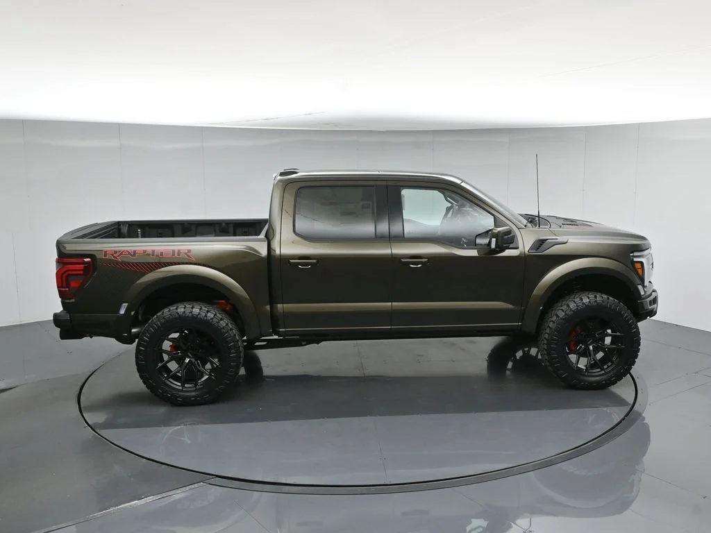 New 2026 Shelter Green Ford Raptor image 45