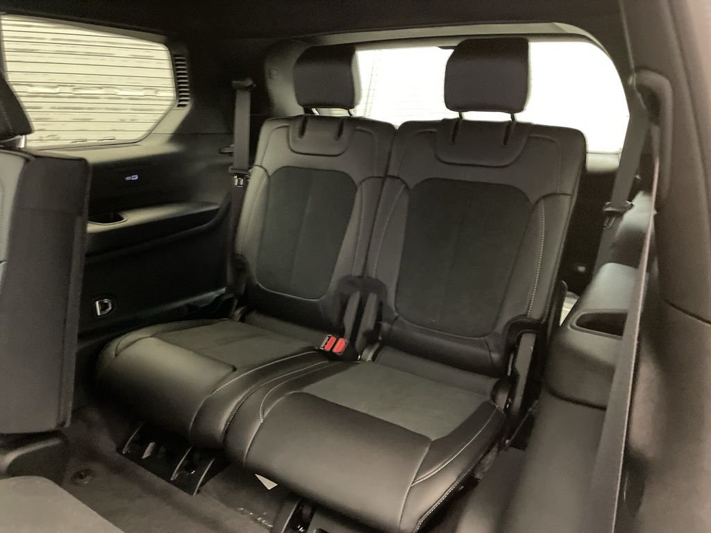 New 2026 Velvet Red Pearlcoat Jeep Altitude image 18