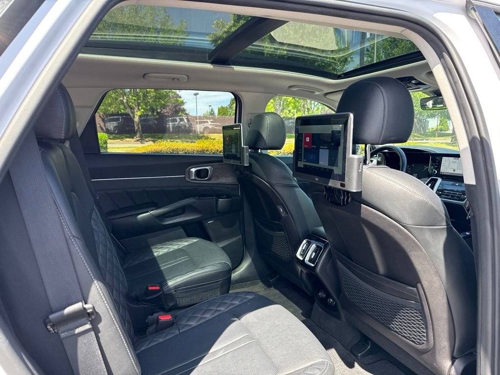 Used 2022 Glacial White Pearl Kia X-Line SX Prestige image 23