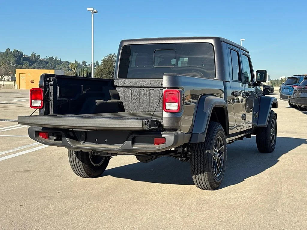 New 2026 Granite Crystal Metallic Clear Coat Jeep Sport S 4x4 image 5