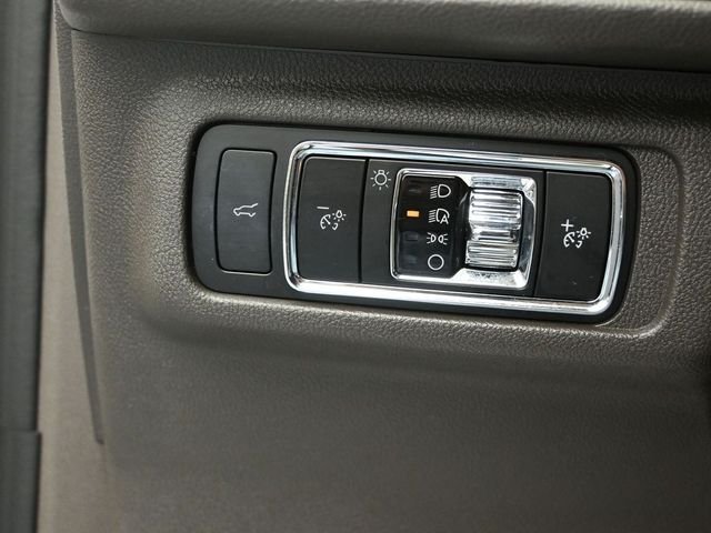 2023 LINCOLN CORSAIR - Image 10