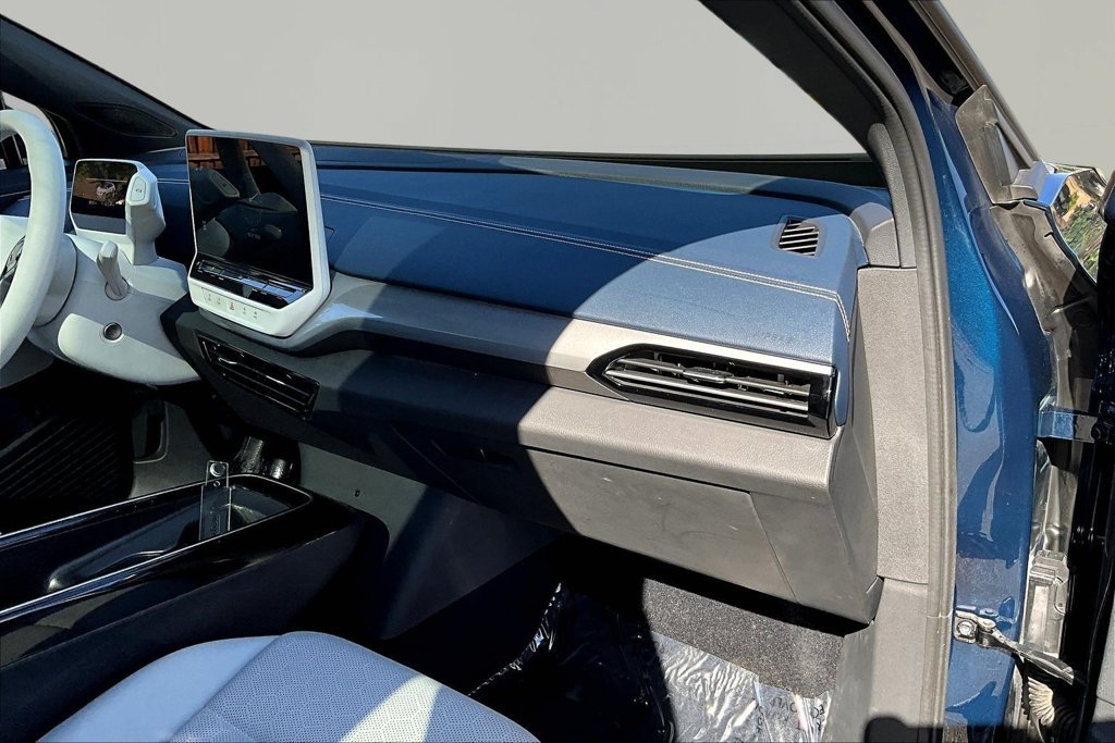 Used 2023 Blue Volkswagen Pro S image 27