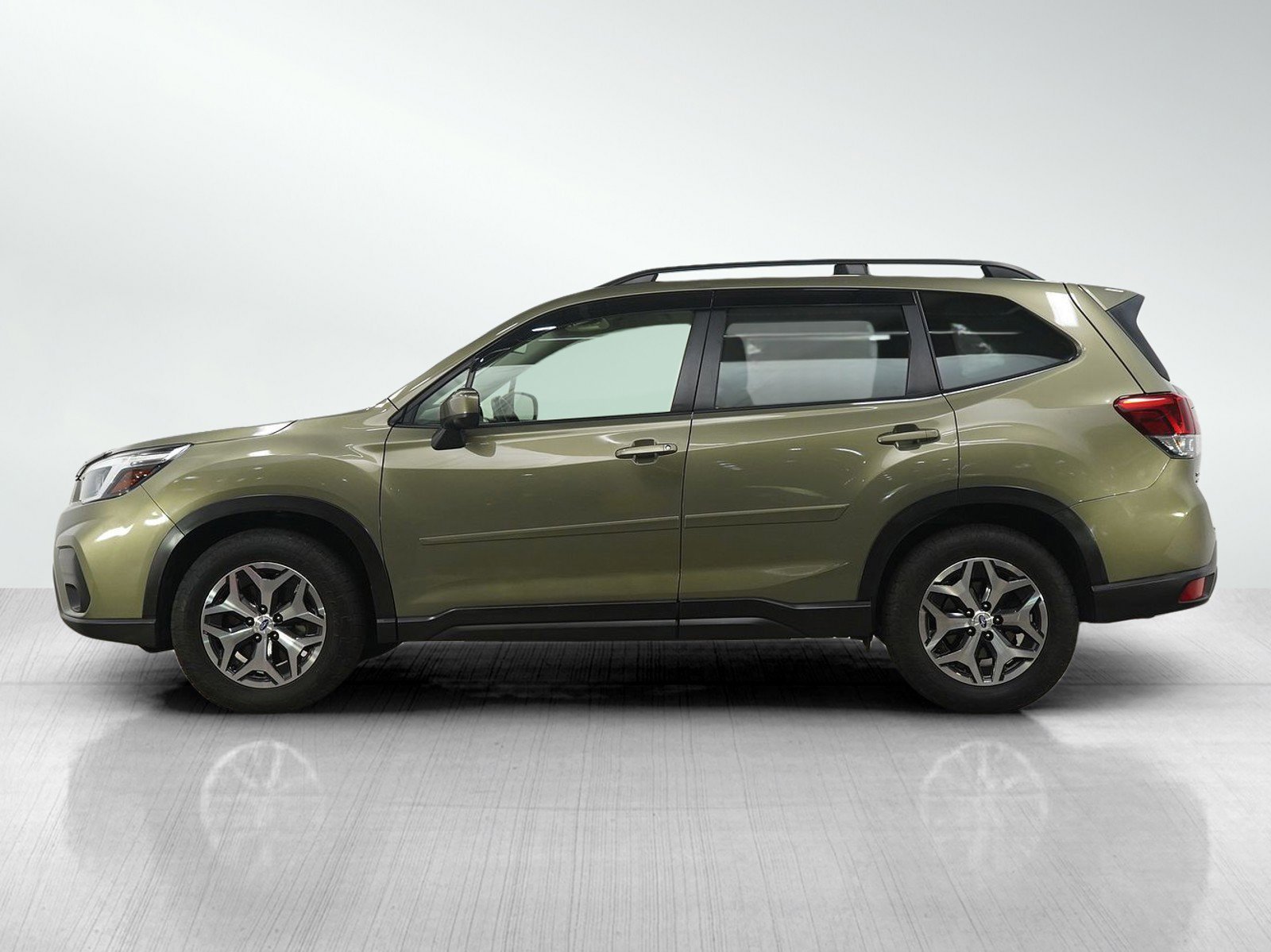 Used 2020 Subaru Forester Premium with VIN JF2SKAGC8LH515425 for sale in South Saint Paul, Minnesota