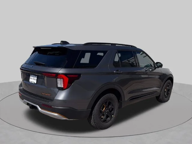 New 2026 Carbonized Gray Metallic Ford Tremor® image 6