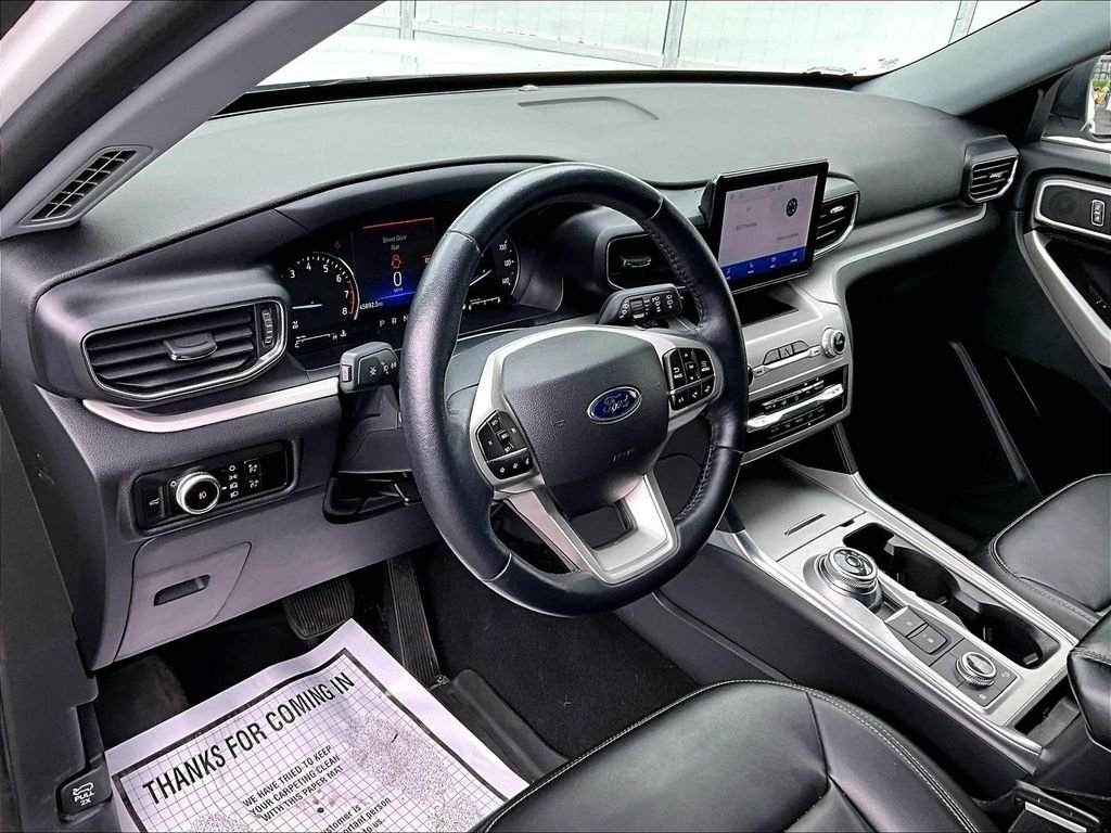 Used 2023 White Ford XLT image 8